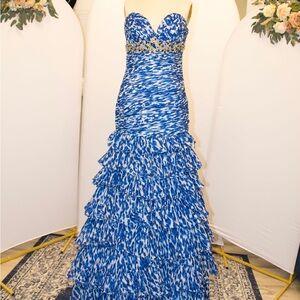 Elegant Blue Strapless Dress